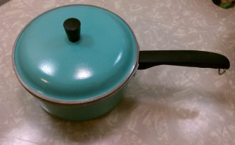 vintage turquoise aqua pot with lid by club