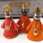 kitschy retro three wise men ornaments