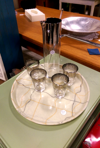 mid-century-modern-glass-barware-cocktail-set-tray