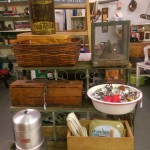 primitives-advertising-antiques-display-detriot-lakes-MN