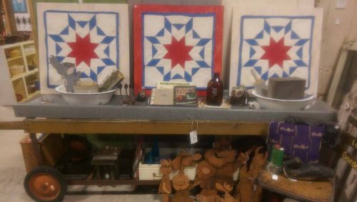 vintage-red-white-and-blue-star-quilt-blocks-and-antiques-in-fargo-moorhead