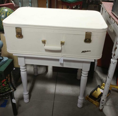 vanilla-white-suitcase-table